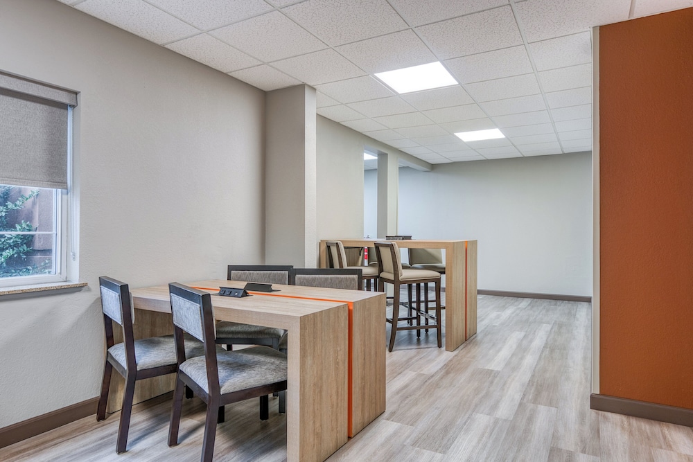 Candlewood Suites Bordentown Trenton by IHG - photo 58