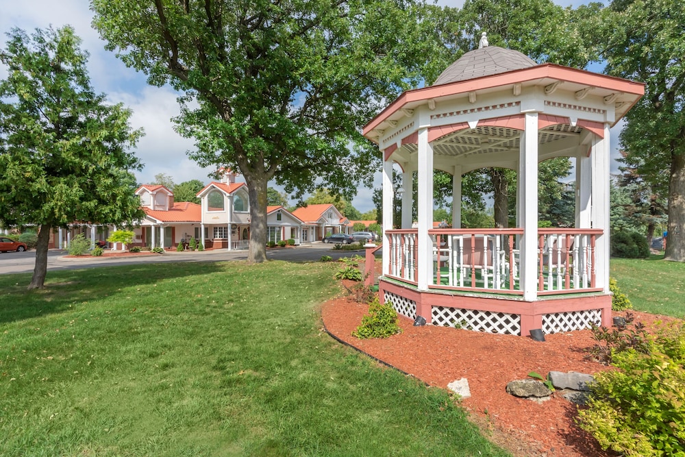 Village Haven Inn & Extended Stay - photo 19