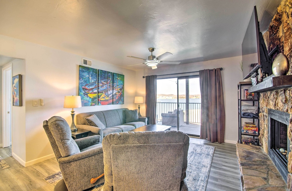 Osage Beach Resort Condo w Community Pool - photo 3