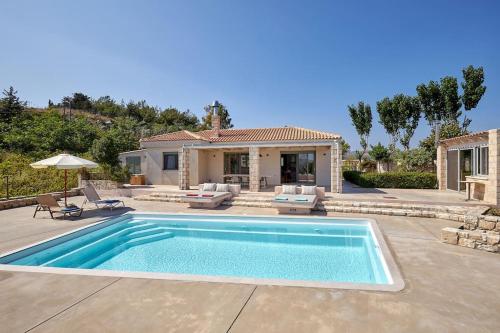 Villa Kanaki — 4-Star Luxury Hotel in Galatas, Greece