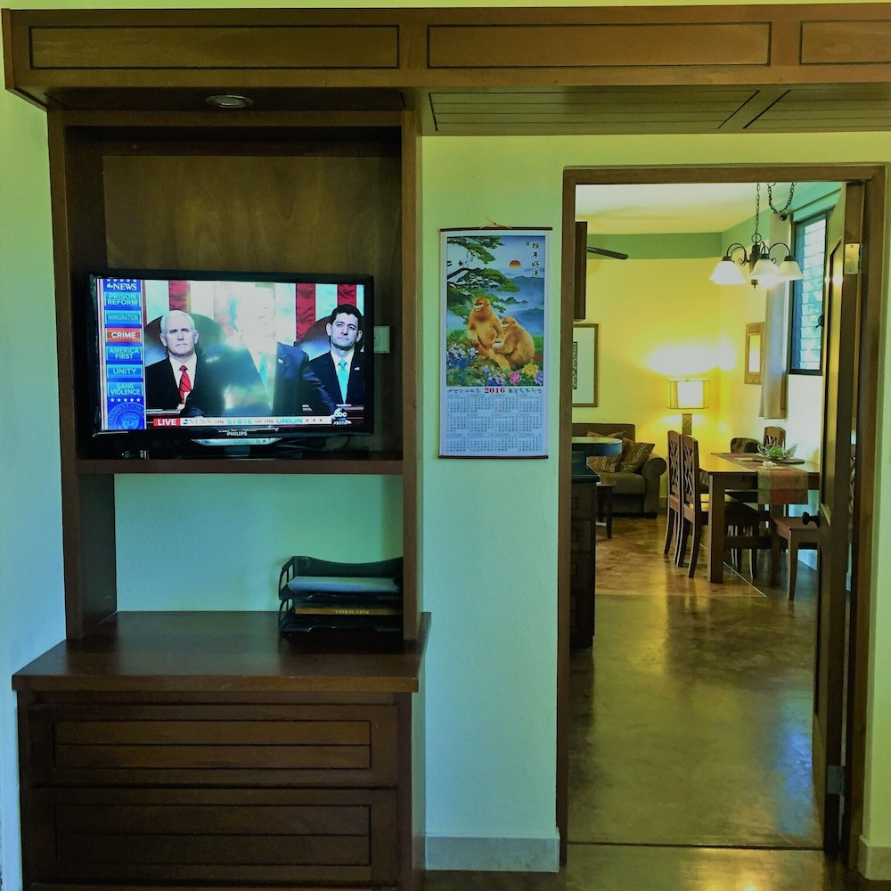 Royale Manor — Corozal — photo 2