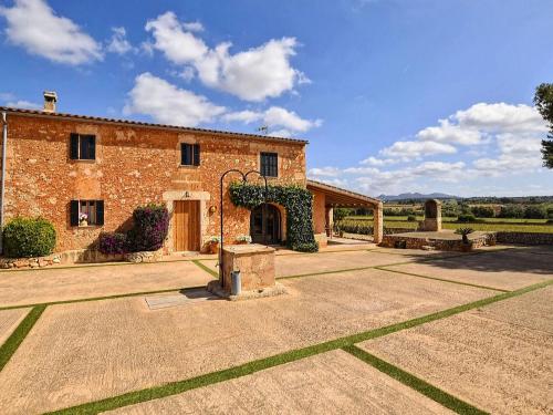 Finca in Manacor with Pool & Near Beaches in Manacor, Spain