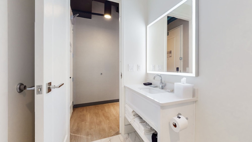Studio 154 Luxury Hotel - photo 112