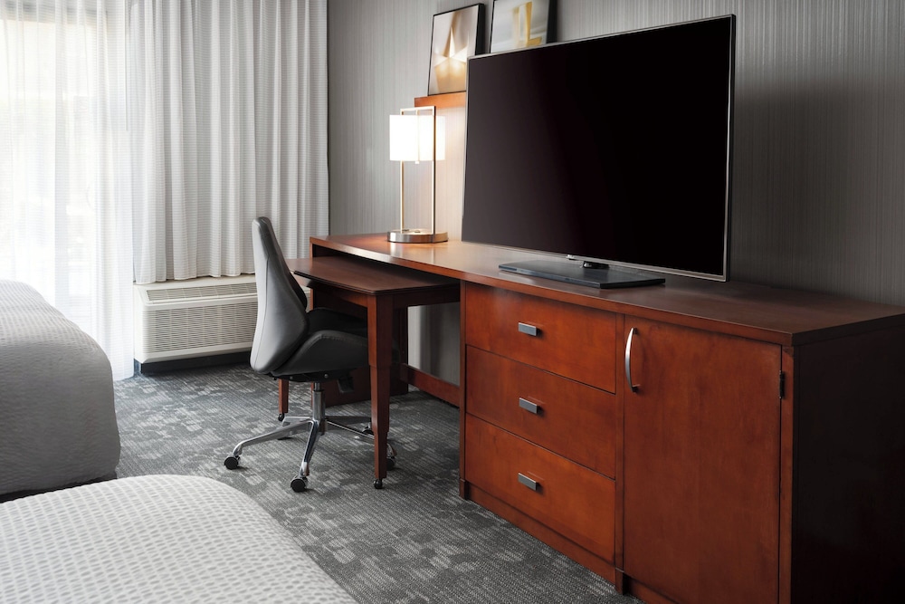 Courtyard by Marriott Phoenix Mesa - photo 11