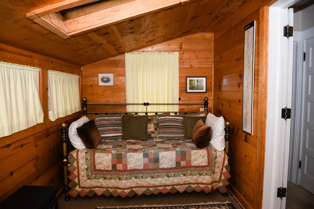 Blacksburg Bed & Breakfast - photo 38