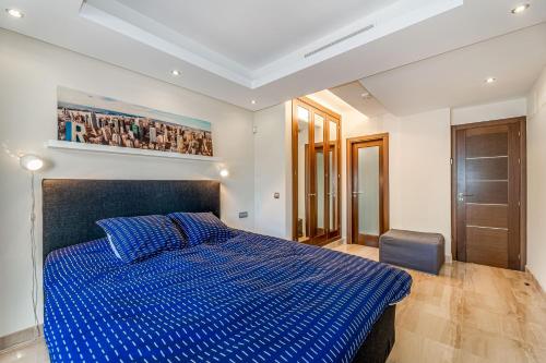 Bahia de la Plata de Estepona Spain Boutique Appartment — 4-Star Luxury Hotel in Estepona, Spain