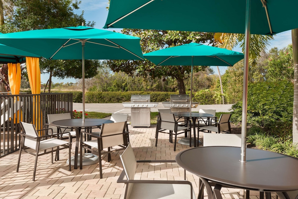 Hampton Inn Ellenton Bradenton - photo 34