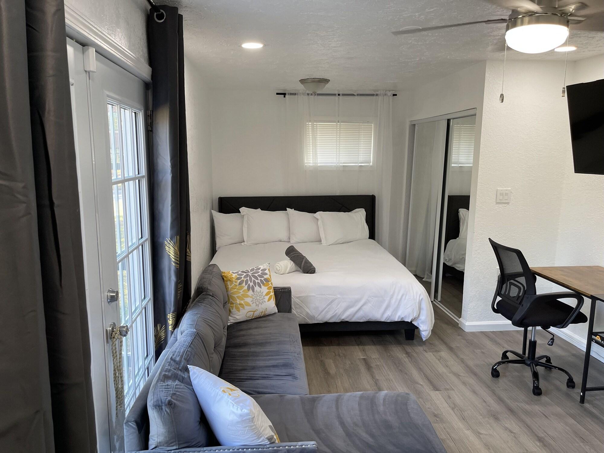 Four Bedroom Home Near Hartsfield Jackson Airport — 4-Star Luxury Hotel in Riverdale, United States