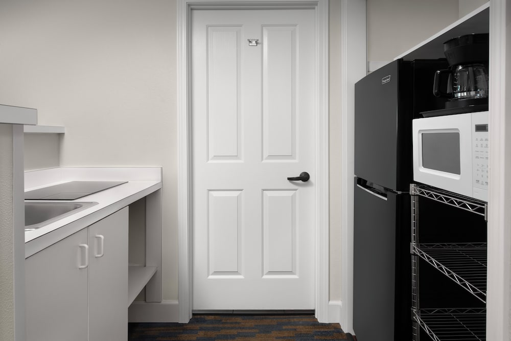 Ashland Hills Hotel & Suites - photo 19