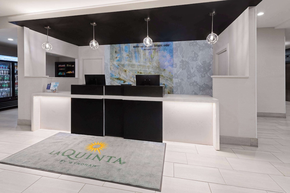 La Quinta Inn & Suites Washington DC Capital NoMA - photo 2
