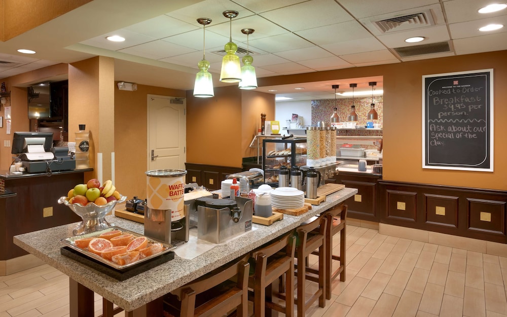 Hilton Garden Inn Clarksville - photo 8