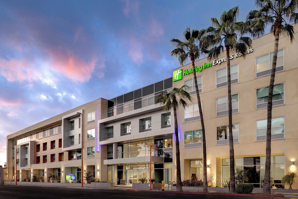 Holiday Inn Express and Suites Glendale Downtown - photo 75
