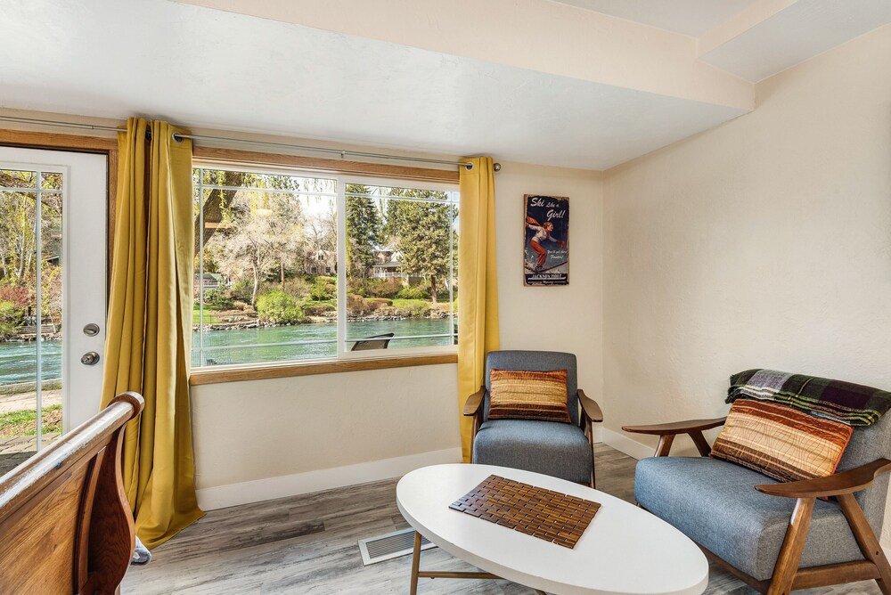 Bend Riverside Inn & Suites - photo 259