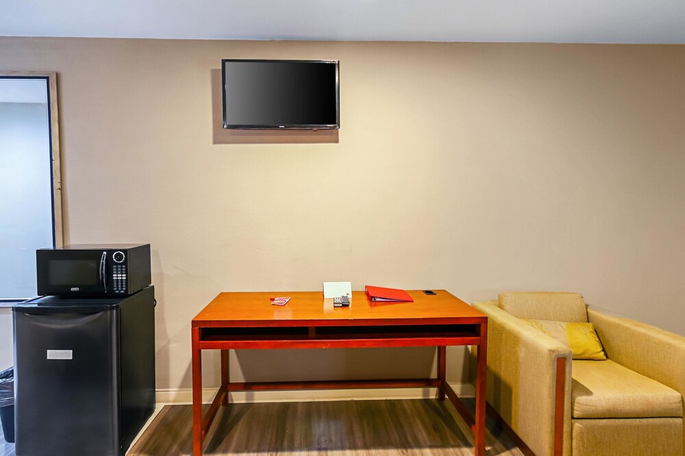 Econo Lodge San Bernardino I 215 - photo 10