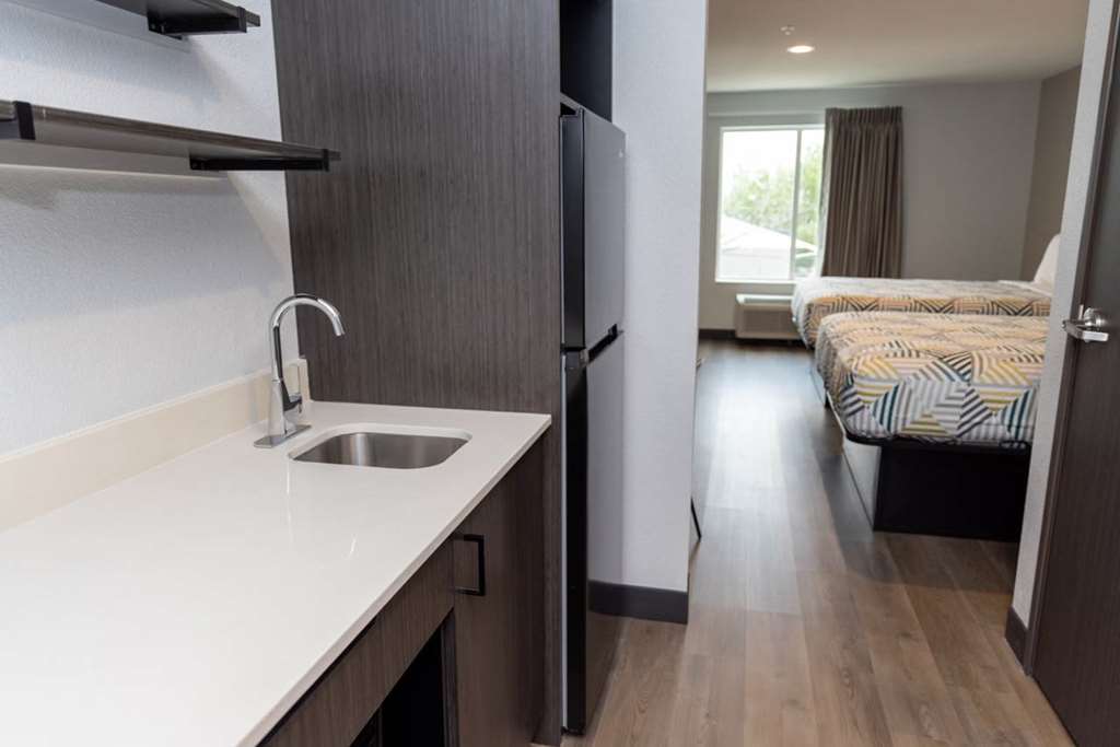 Studio 6 Lake Worth TX - photo 7