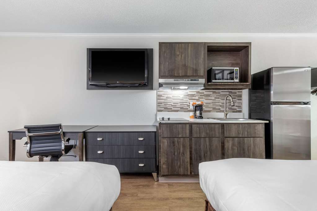 Suburban Extended Stay Hotel At The University - photo 17