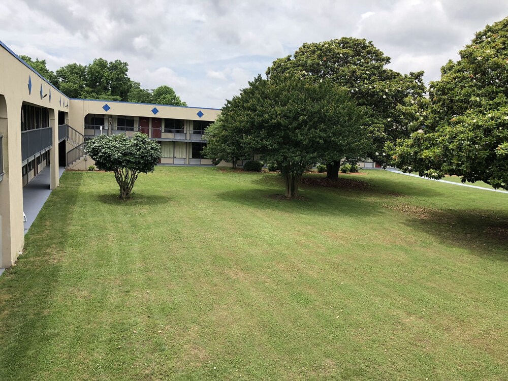 Americas Best Value Inn Norfolk Airport Area - photo 17