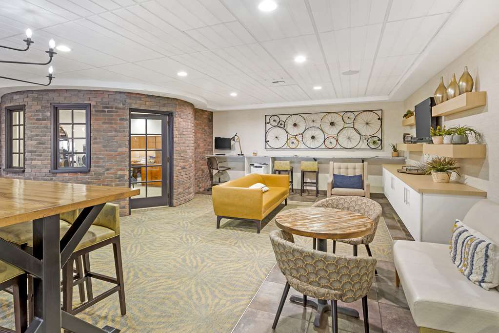 Best Western Plus Grant Creek Inn - photo 2