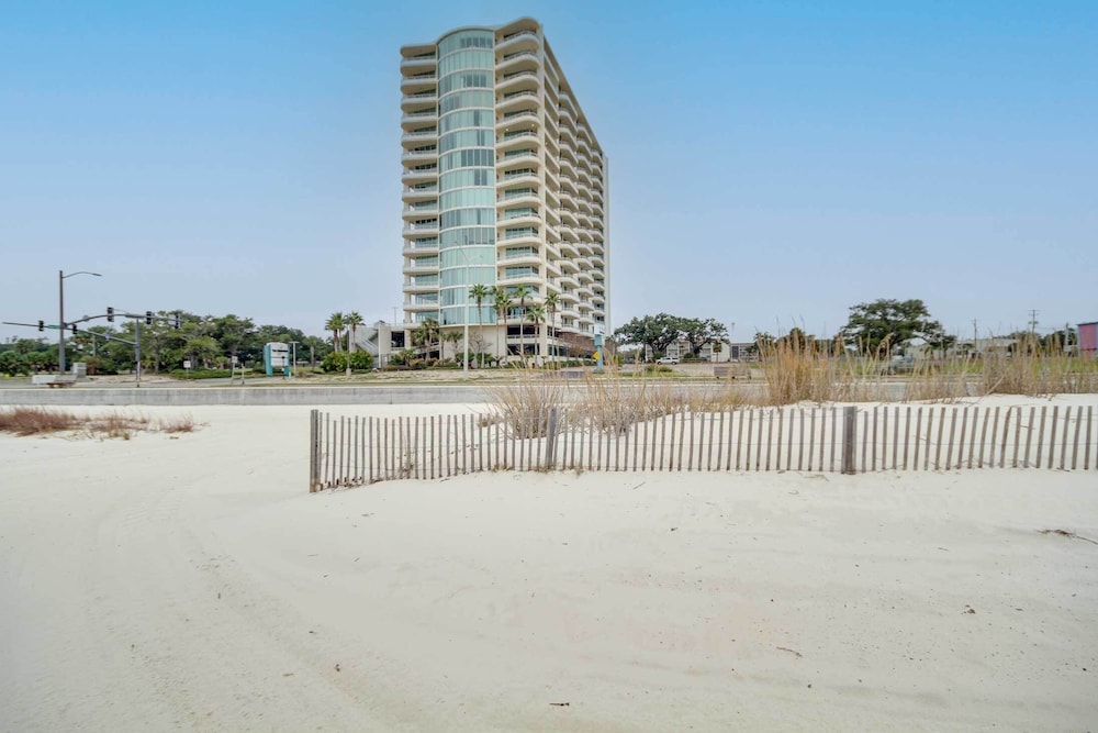 Resort Style Biloxi Condo Walk to the Beach - photo 20
