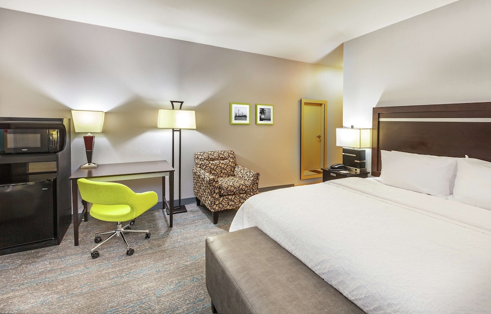 Hampton Inn & Suites Houston League City - photo 14