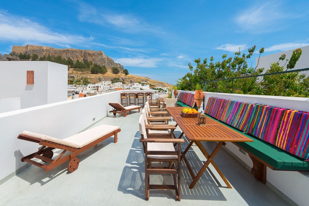 Villa Eftihia in Lindos — 4-Star Luxury Hotel in Rodos, Greece