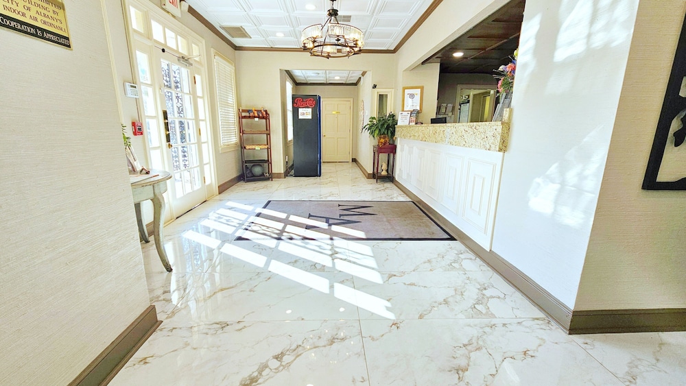 Merry Acres Inn - photo 4