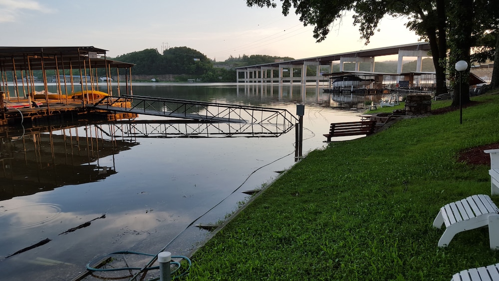 Lake Breeze Resort - photo 138