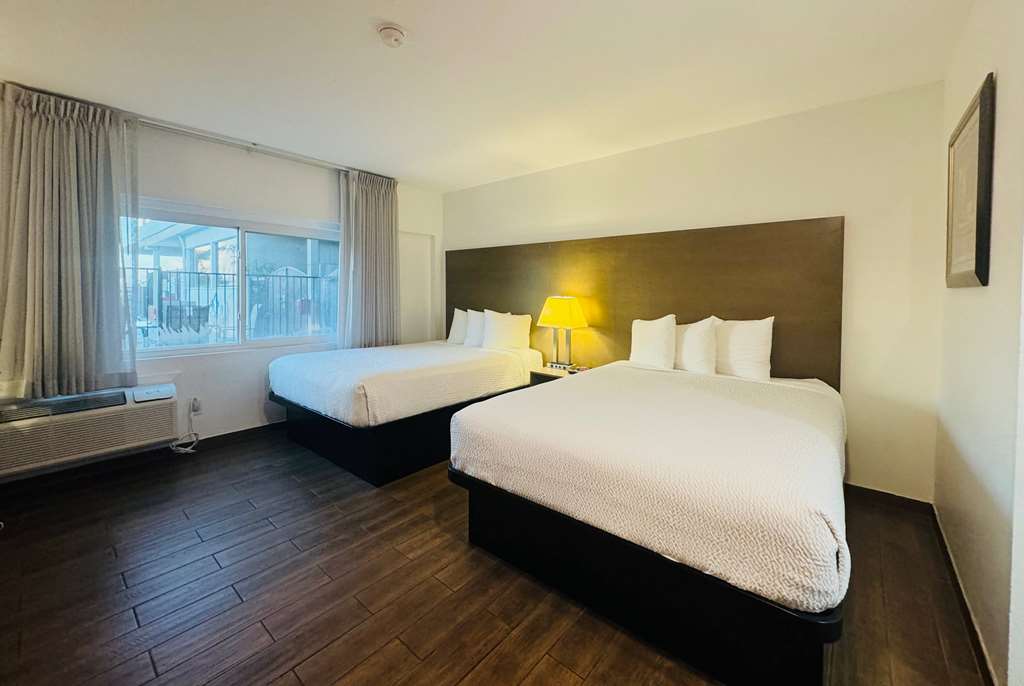 Ramada by Wyndham San Diego Airport - photo 26