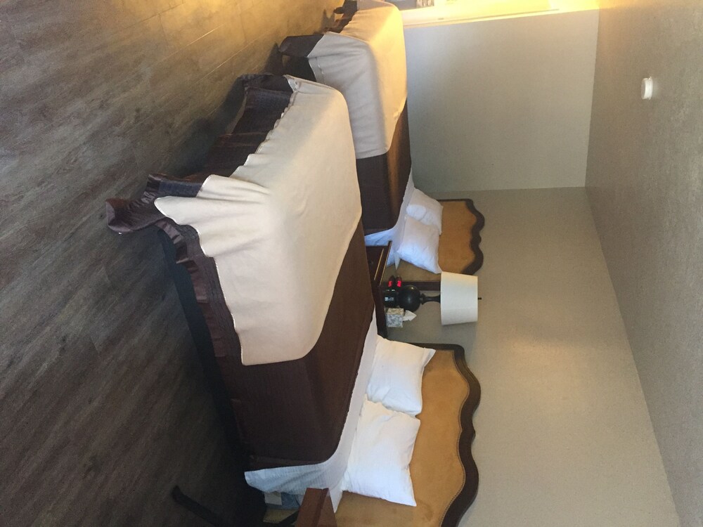 Rayburn Inn - photo 6