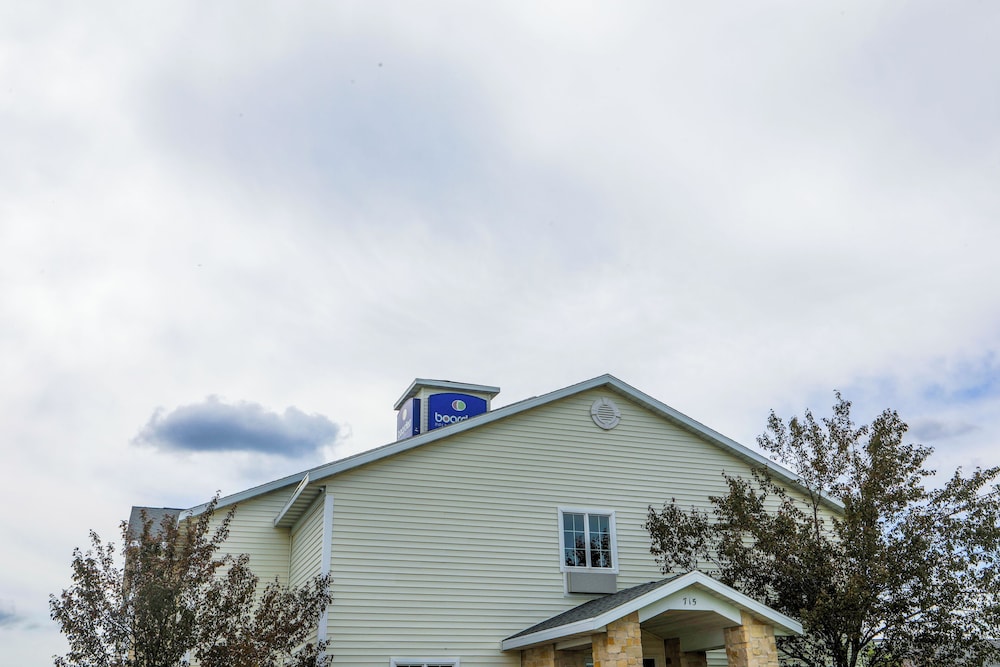 Evansville Inn & Suites By OYO - photo 47