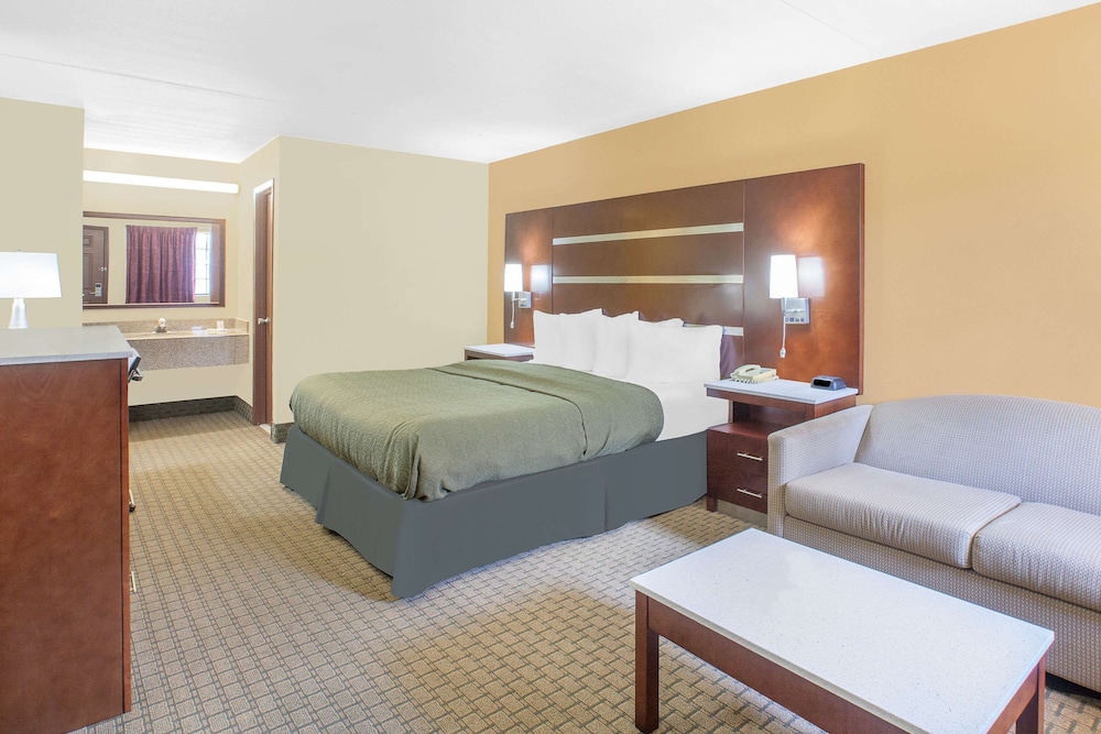 Days Inn by Wyndham Fayetteville - photo 6