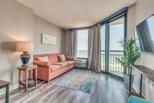 Enjoy Paradise Oceanfront Suite Dogs OK 908 — 4-Star Luxury Hotel in Myrtle Beach, United States