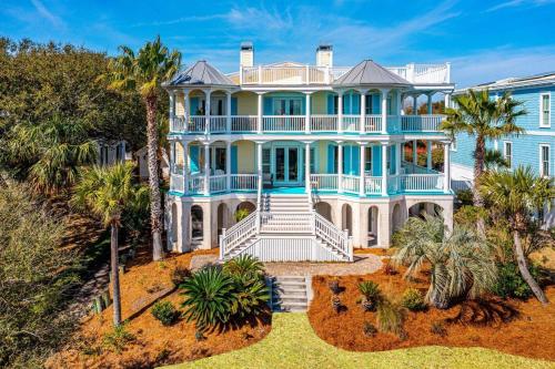 Mansion on the Hill in Tybee Island, United States