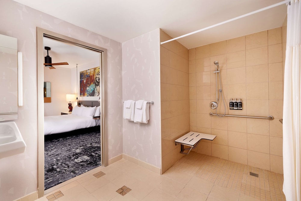 The Barnes San Francisco Tapestry Collection by Hilton - photo 31