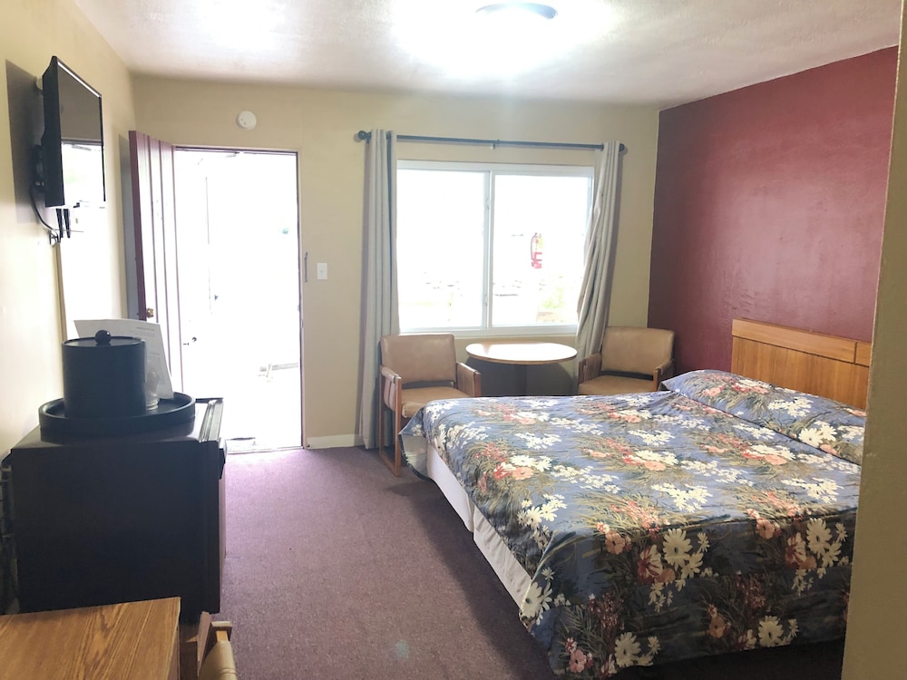Laurel Park Inn - photo 14