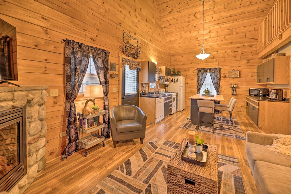 Charming Log Cabin at Double JJ Ranch Resort - photo 26