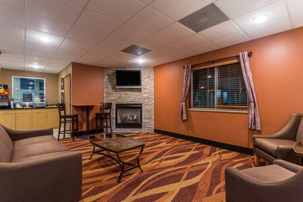 AmericInn by Wyndham Boscobel - photo 6