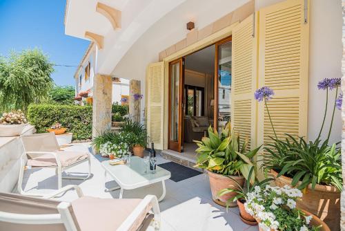 Villa Hibiscus — 4-Star Luxury Hotel in Alcudia, Spain