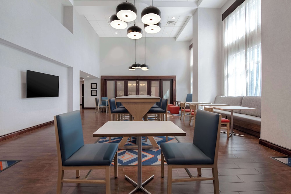 Hampton Inn & Suites Harvey New Orleans West Bank - photo 34