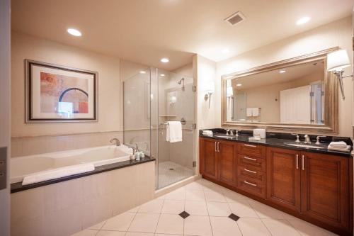 No Resort Fee Strip View Balcony Free Valet Pool