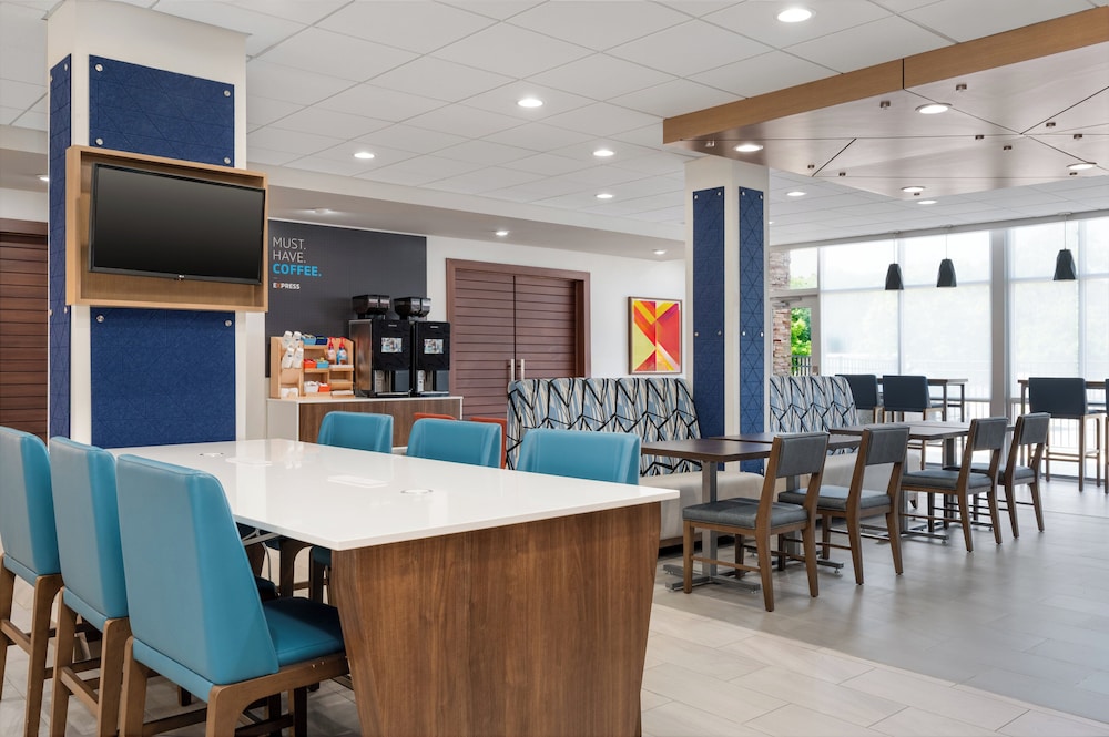 Holiday Inn Express & Suites Stevensville Benton Harbor an IHG Hotel - photo 58