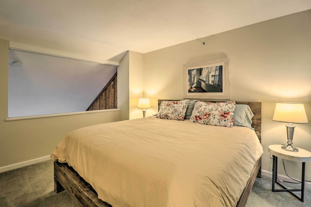 Wintergreen Resort Retreat with Skiing Access - photo 3