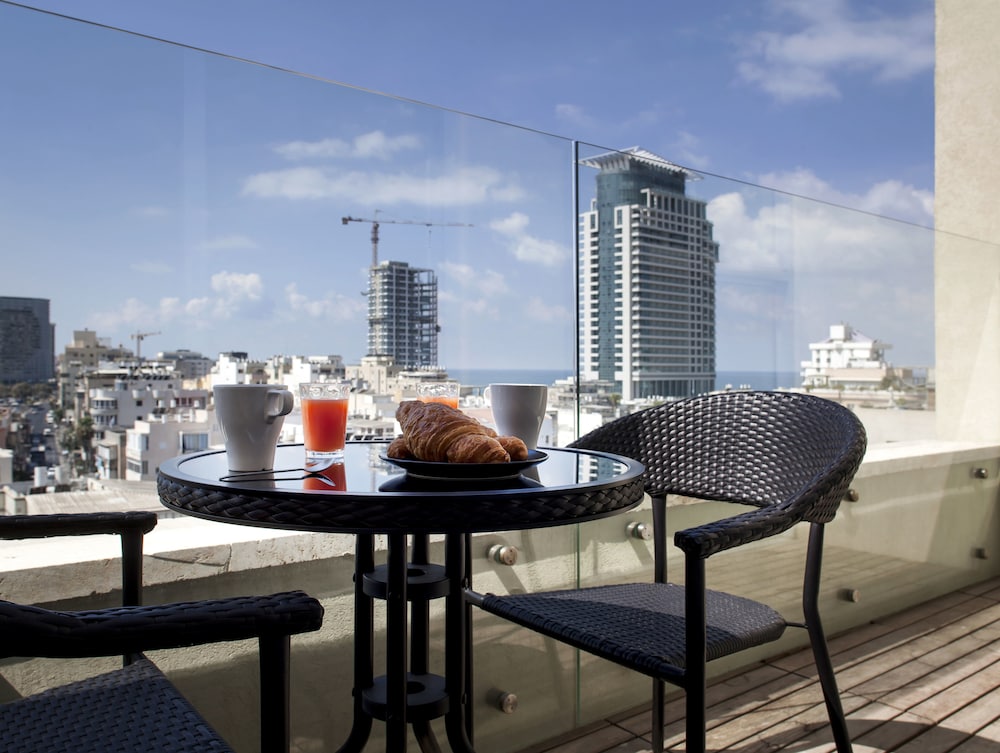 City Home Tel Aviv Hakovshim 15 — 5-Star Luxury Hotel in Tel Aviv, Israel