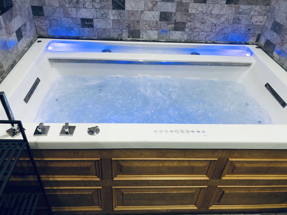 Northern Lights Mansion - photo 31