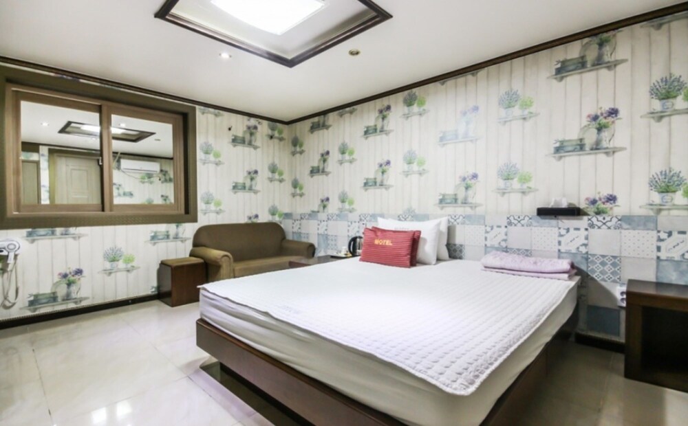 Ssan Motel Gwangyang in Gwangyang, South Korea