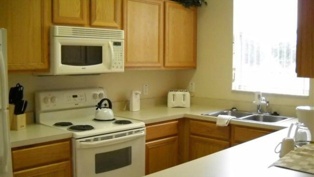 TweedleDum & Dees Townhome - photo 7