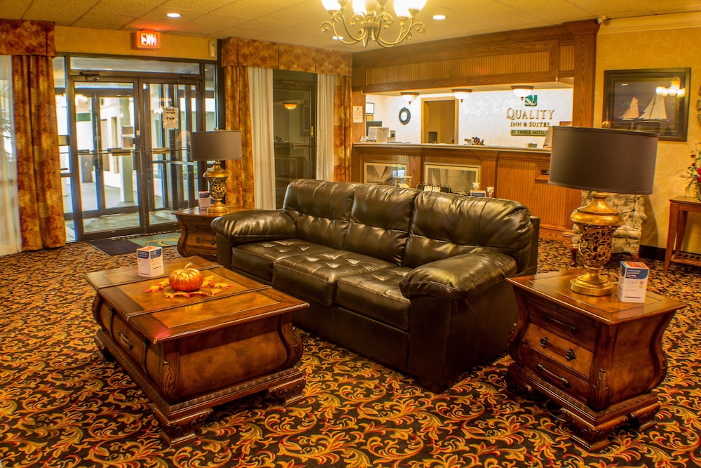 Quality Inn & Suites Erie near Casino - photo 3