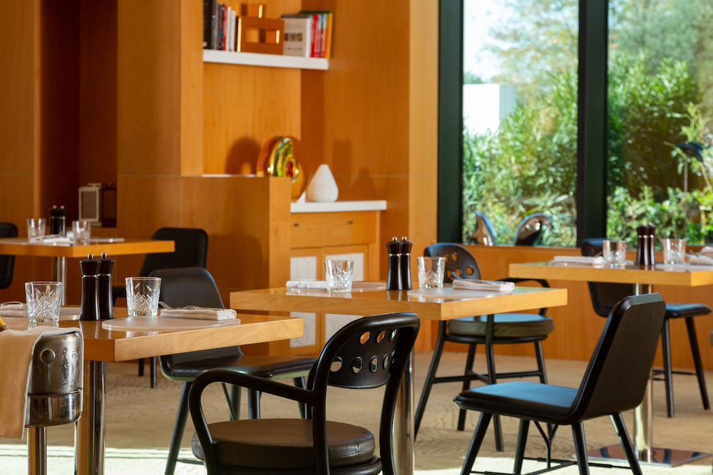 מזון ומשקאות