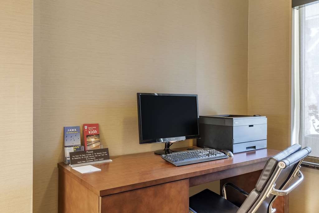 Comfort Inn & Suites Lincoln City - photo 34
