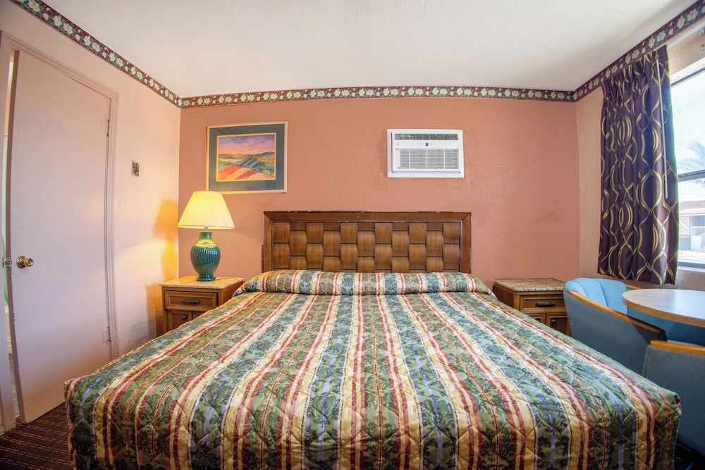 Sands Motel By OYO El Paso near Airport - photo 14